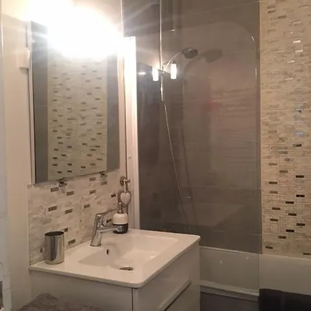 Apartment Champs Elysees - Cozy Studio